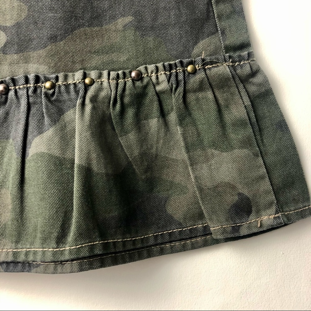 CAMOUFLAGE RUFFLED MINI SKIRT